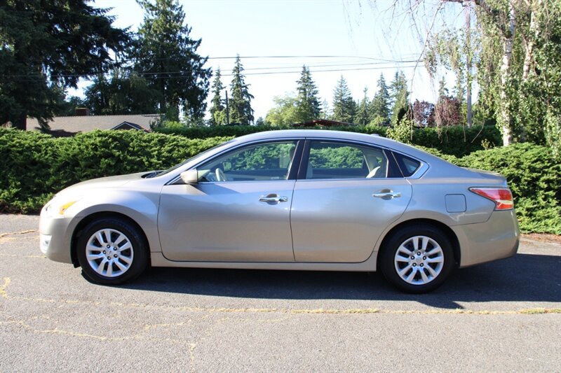 Used 2014 Nissan Altima 2.5 S w/ Display Audio Package FWD image 14