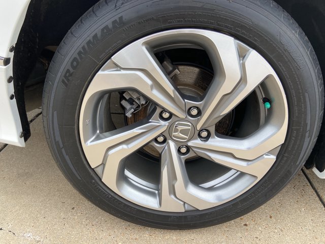 Used 2018 Honda Accord EX image 29