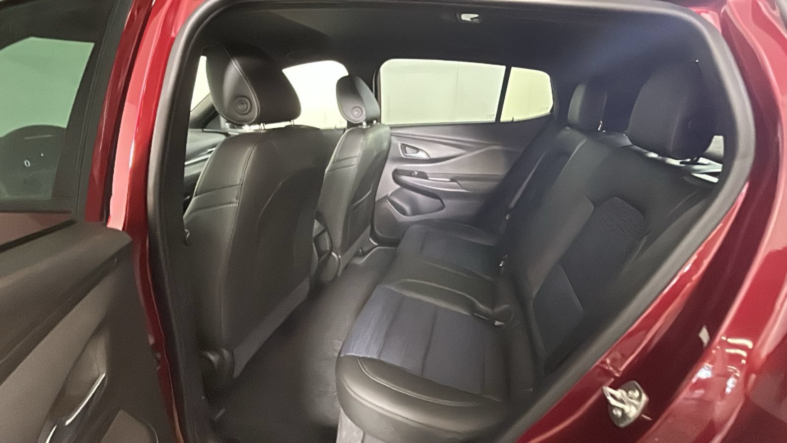 Used 2025 Buick Envista Sport Touring FWD image 30