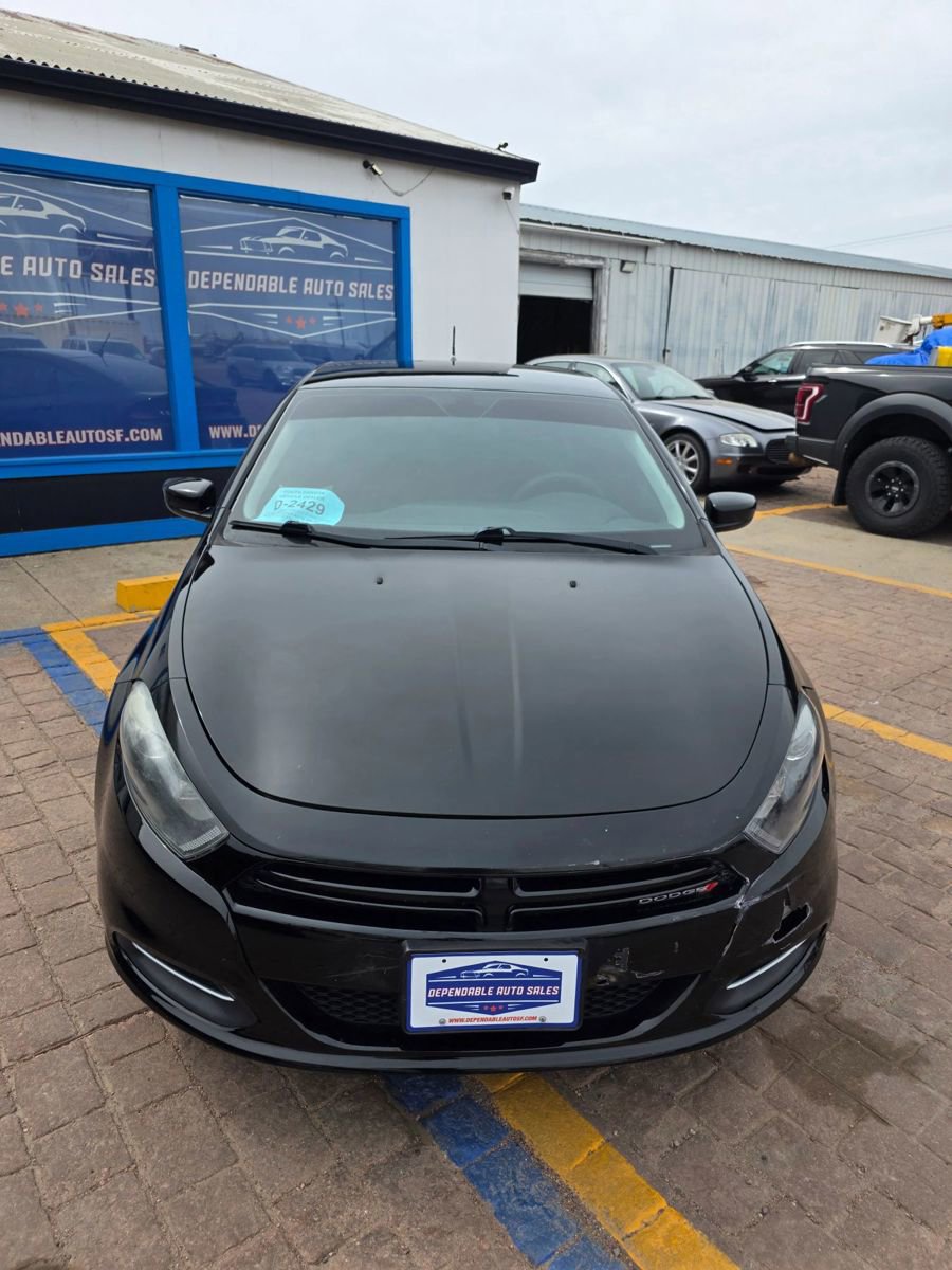 Used 2015 Dodge Dart SXT FWD image 2