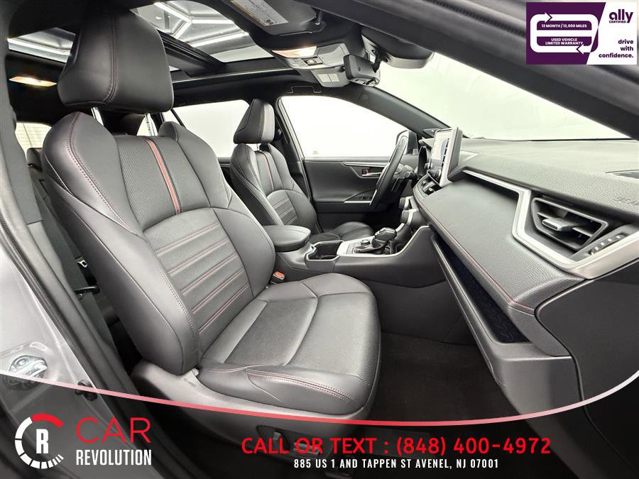 Used 2022 Toyota RAV4 XSE w/ Premium Package image 38