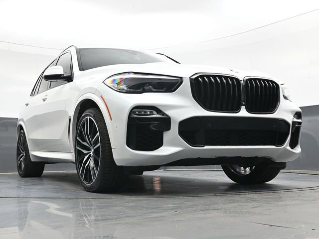 Used 2021 BMW X5 xDrive40i w/ M Sport Package AWD/4WD image 29