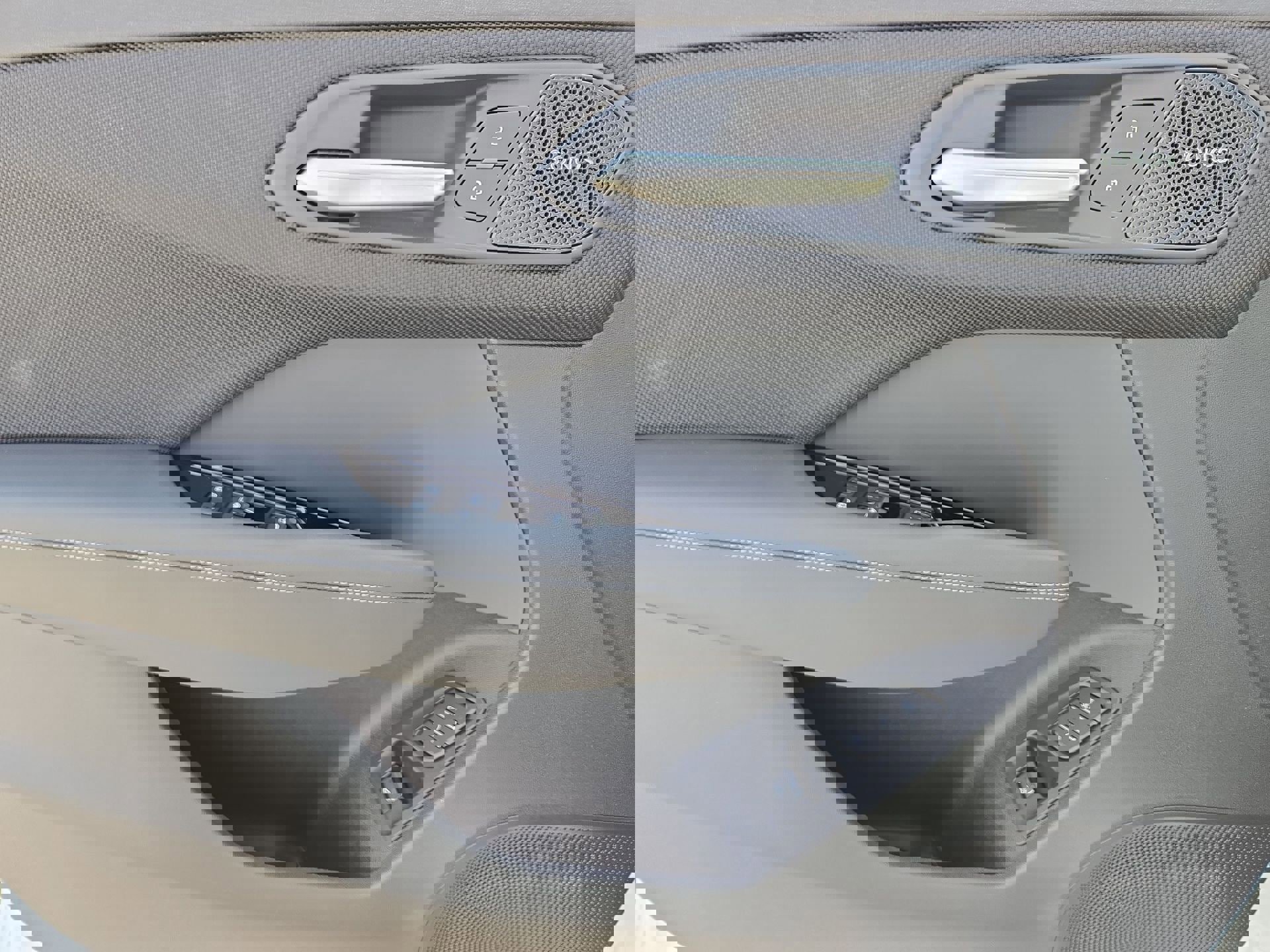 New 2026 Audi Q3 quattro 2.0T image 15