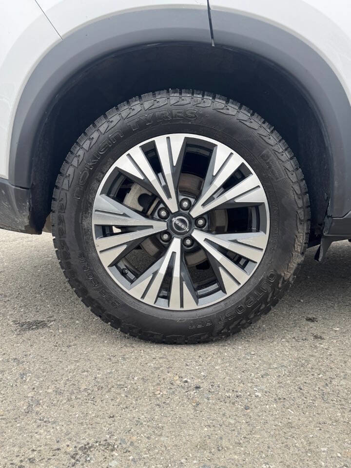 Used 2023 Nissan Rogue SV image 20