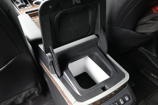 Certified 2025 Toyota Sienna Platinum AWD/4WD image 29