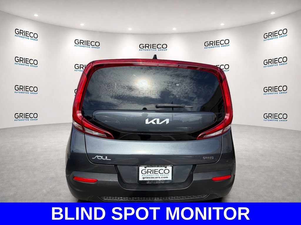 Used 2022 Kia Soul LX w/ Technology Package FWD image 6