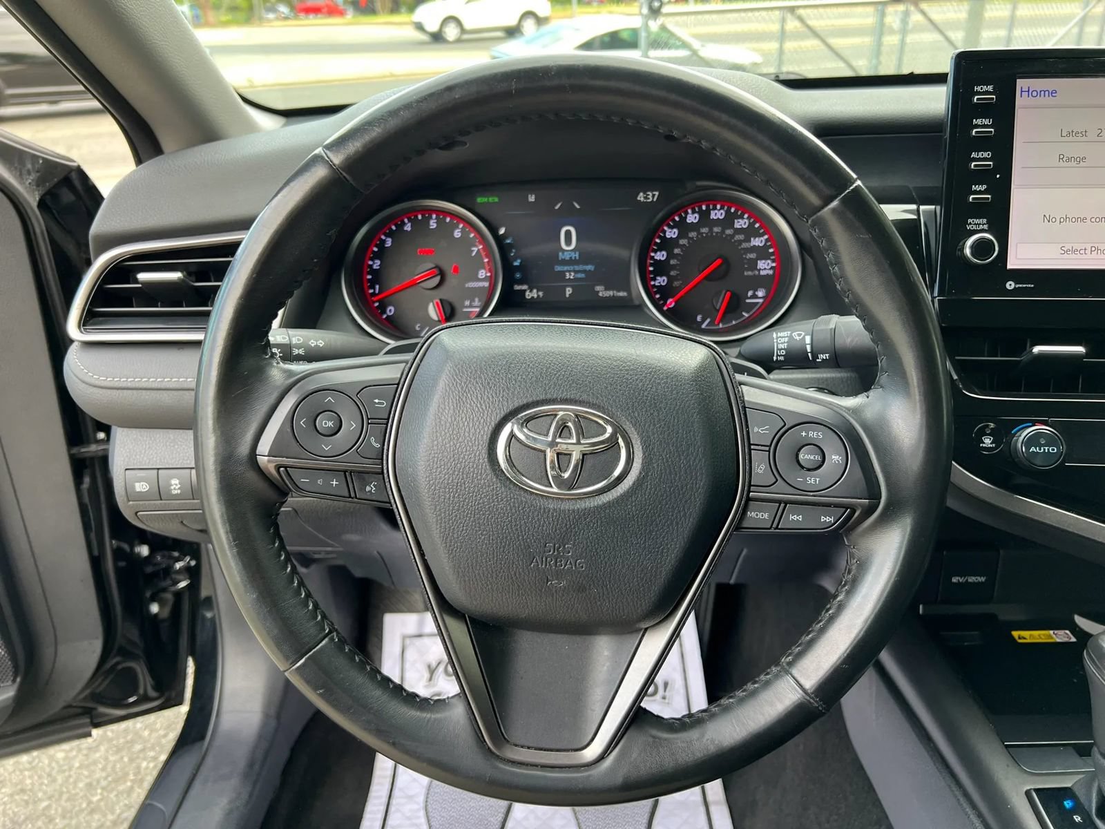 Used 2024 Toyota Camry XSE FWD image 15