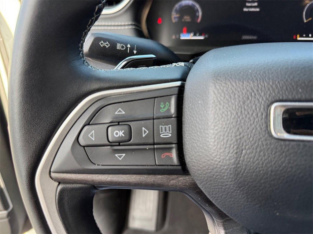 Certified 2022 Jeep Grand Cherokee L Limited image 25