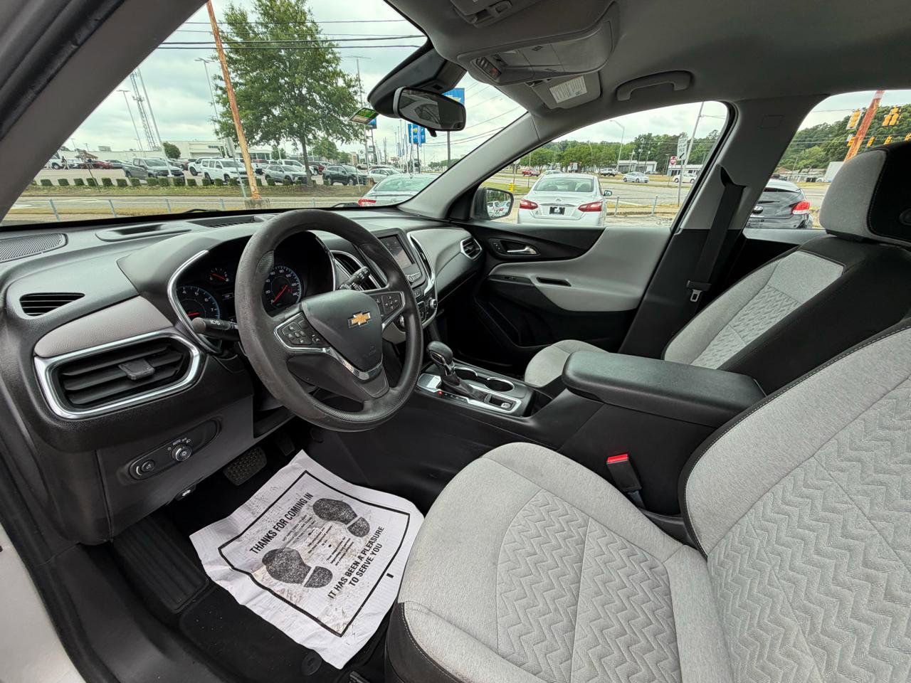 Used 2022 Chevrolet Equinox LS w/ Driver Confidence II Package FWD image 26