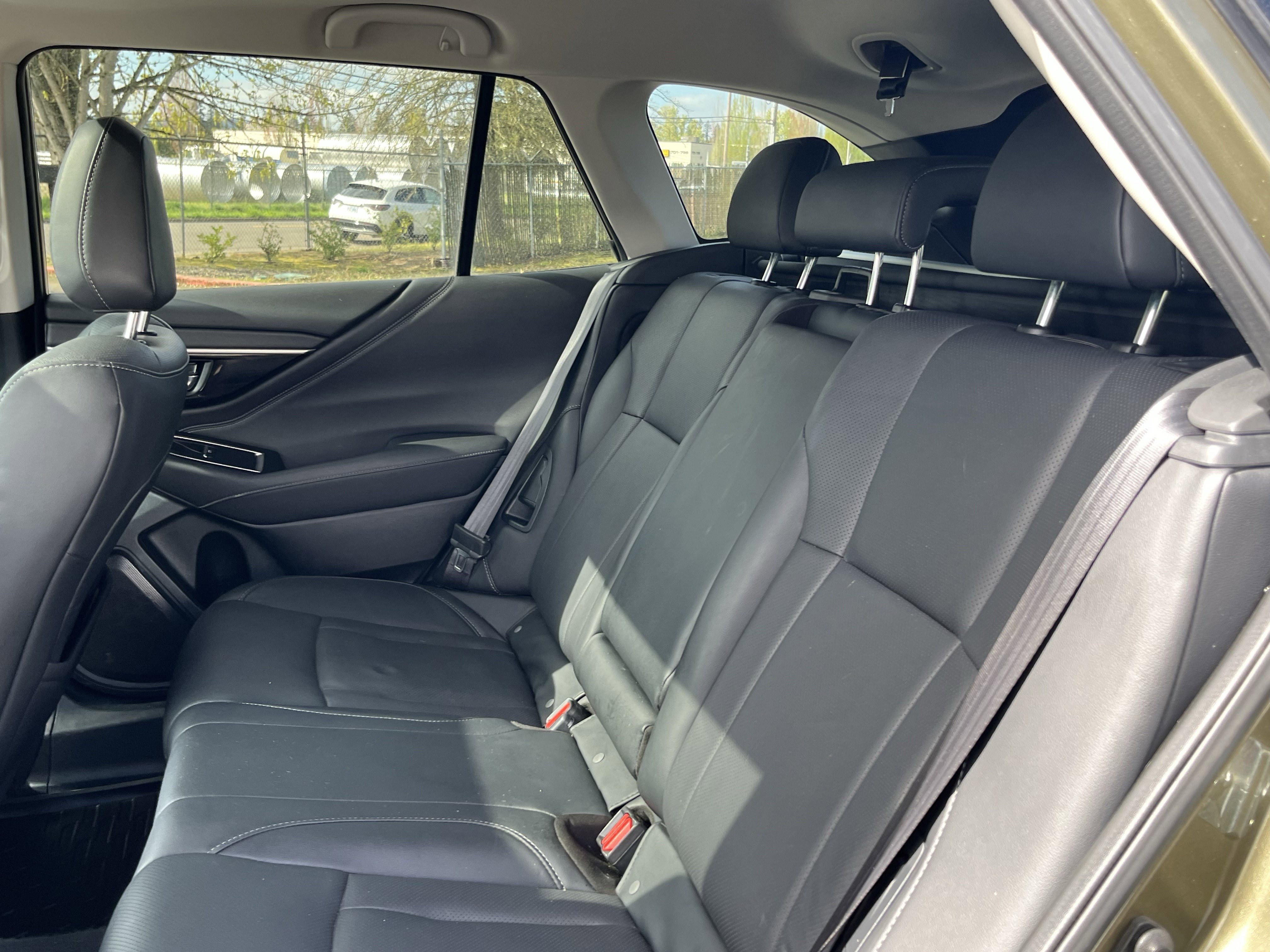 Used 2022 Subaru Outback Limited image 14