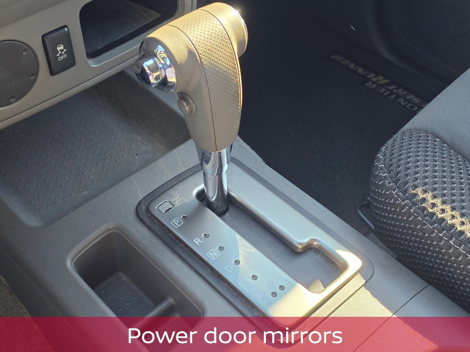 Used 2018 Nissan Frontier SV image 24