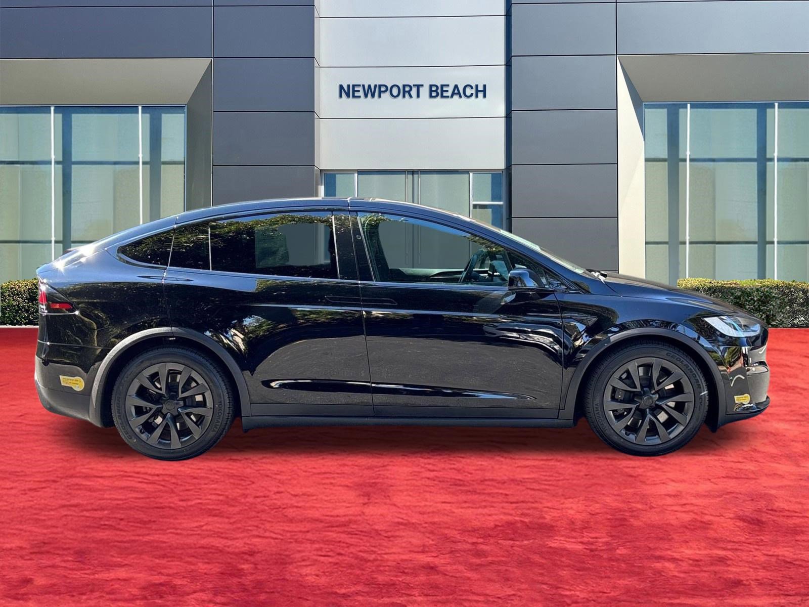 Used 2022 Tesla Model X image 8