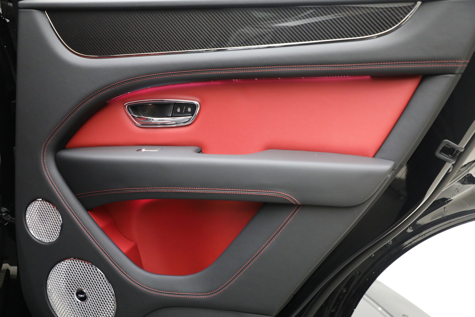 New 2025 Bentley Bentayga image 29