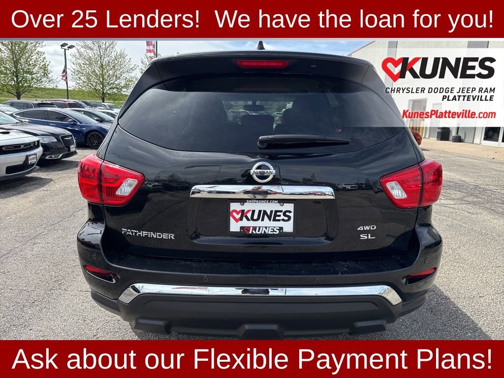 Used 2019 Nissan Pathfinder SL AWD/4WD image 4