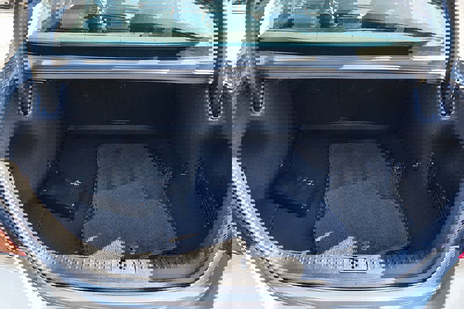 Used 2026 Genesis G70 2.5T image 28