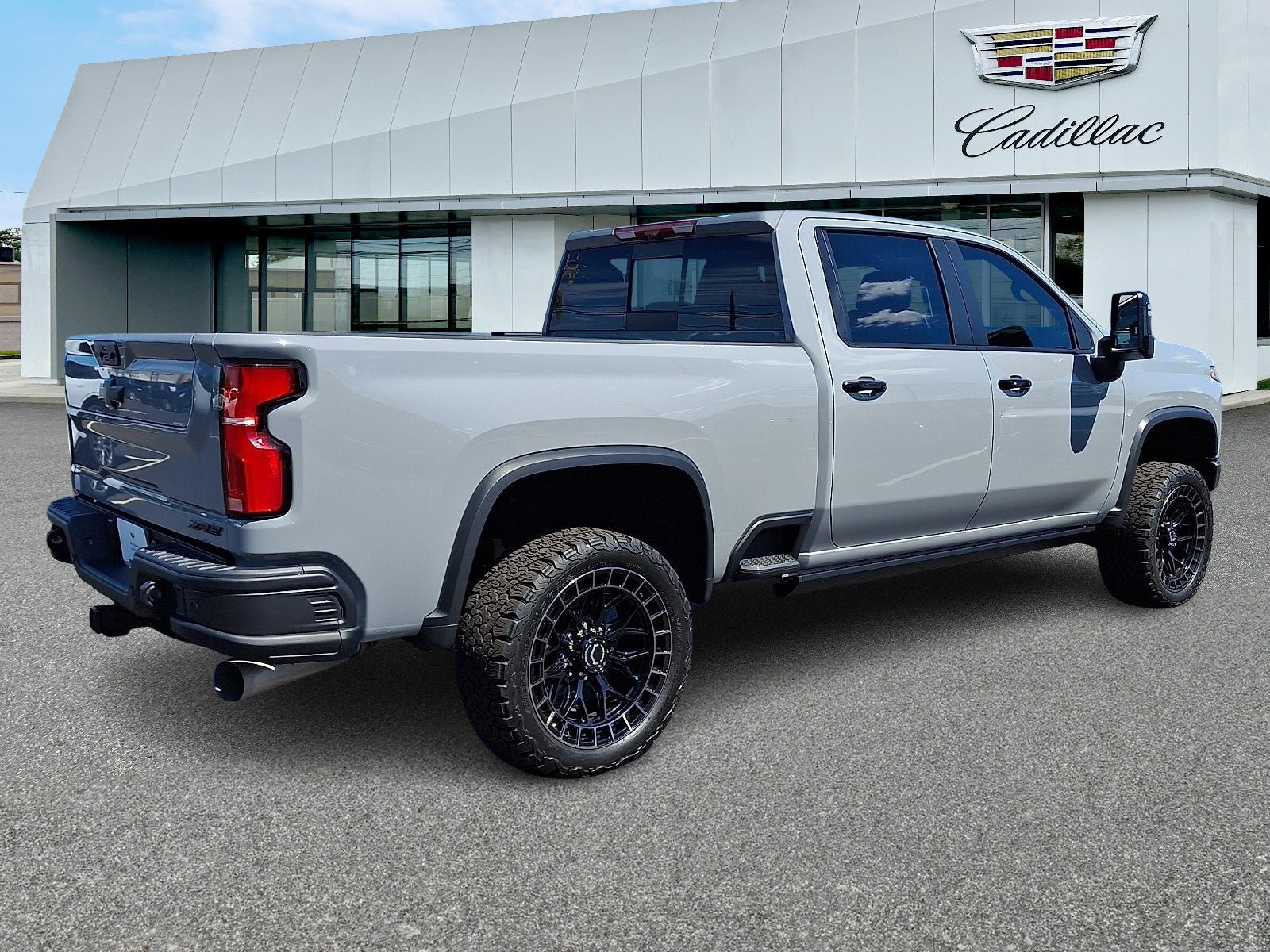 Used 2024 Chevrolet Silverado 2500 ZR2 w/ ZR2 Bison Edition AWD/4WD image 6