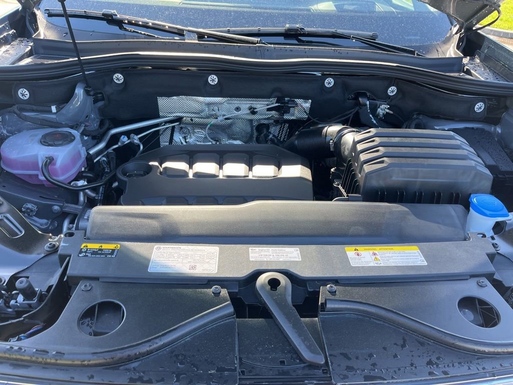 New 2025 Volkswagen Atlas SEL Premium R-Line image 11