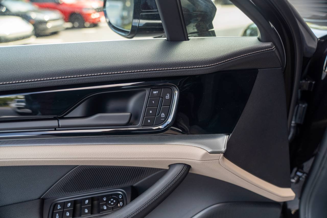 New 2026 Porsche Panamera 4 AWD/4WD image 24