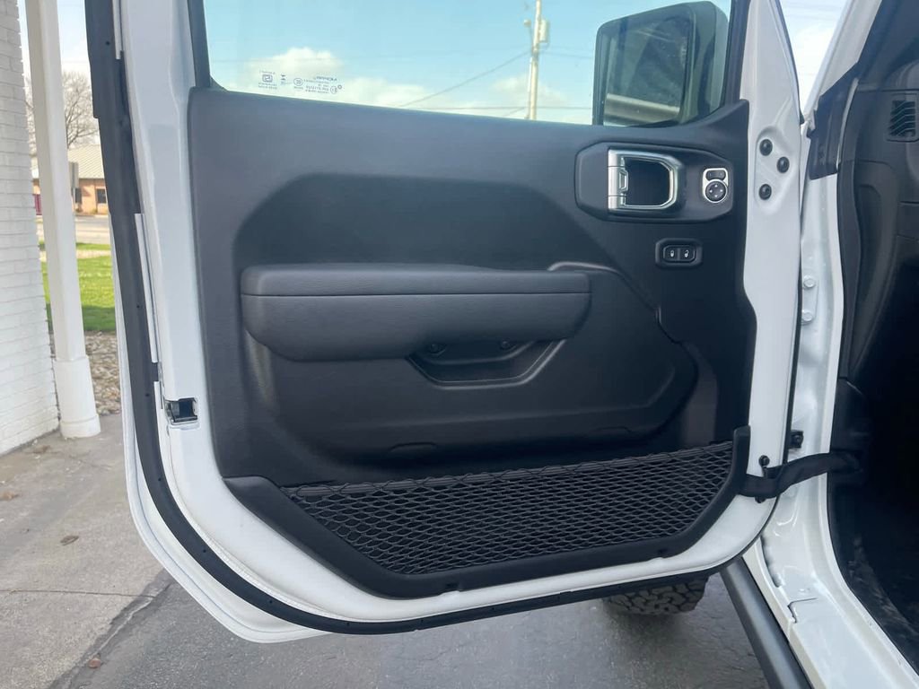 New 2026 Jeep Wrangler Unlimited Rubicon image 18