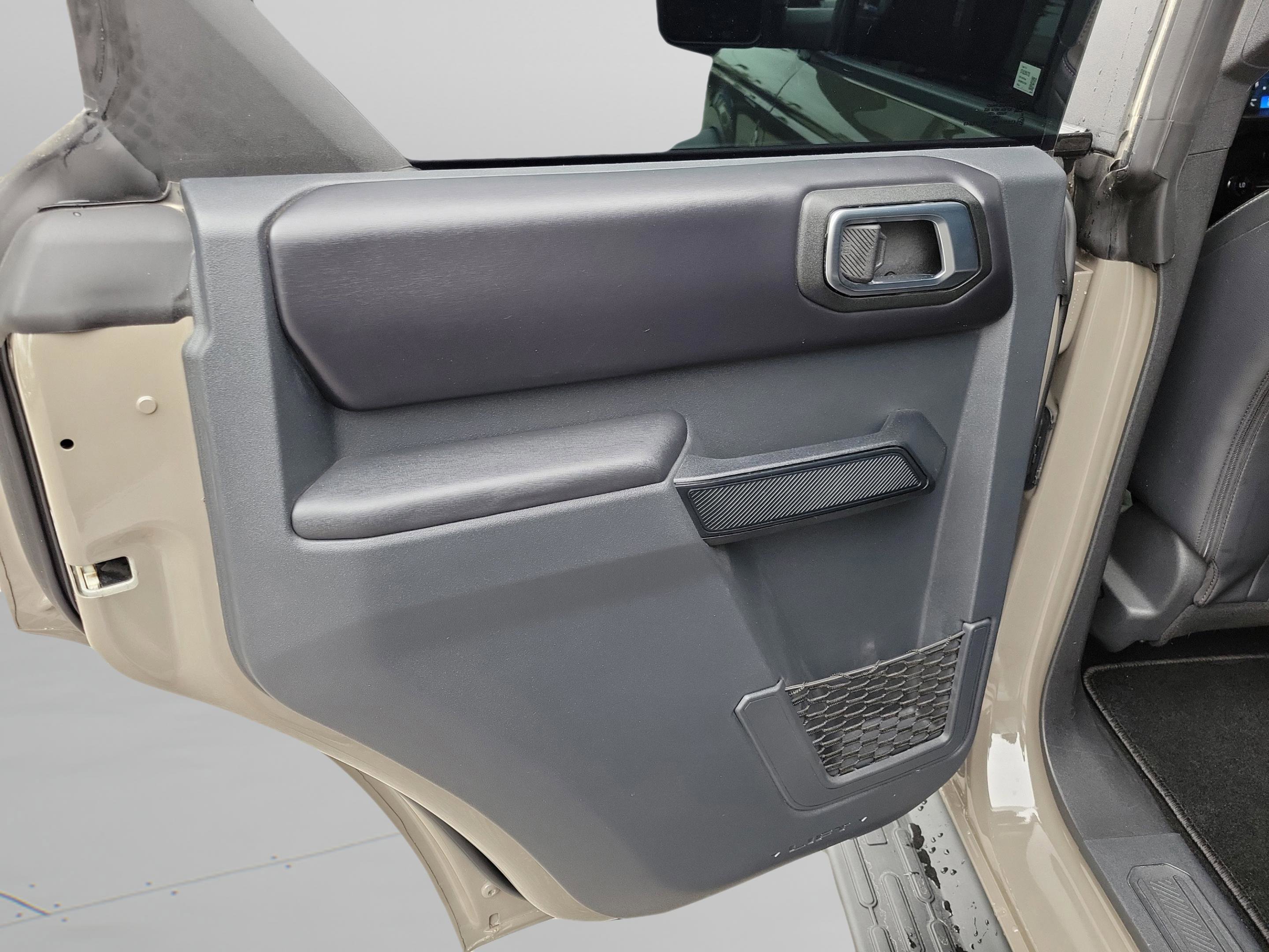 Used 2025 Ford Bronco Outer Banks w/ Sasquatch Package image 25