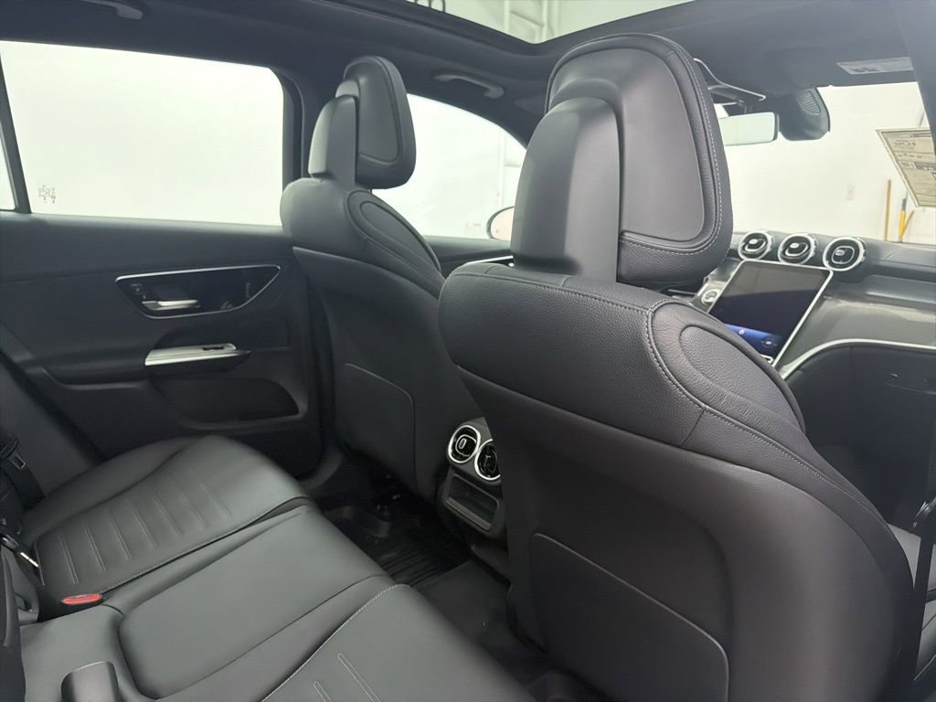 New 2026 Mercedes-Benz GLC 43 AMG 4MATIC image 25