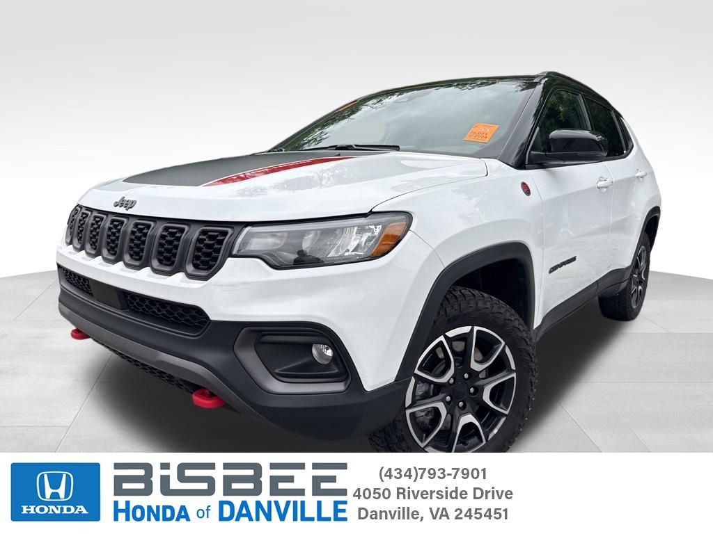 Used 2024 Jeep Compass Trailhawk AWD/4WD image 1
