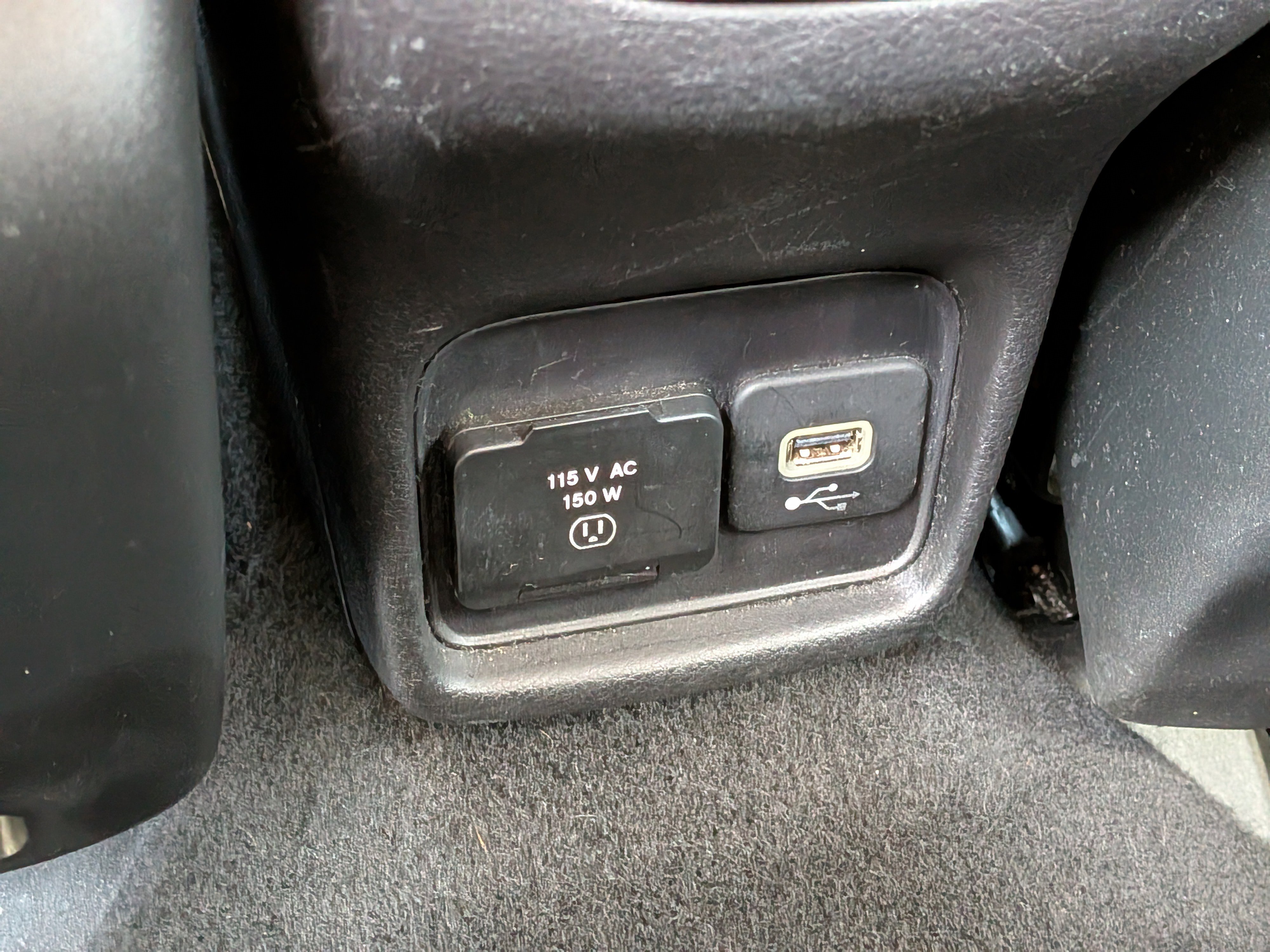 Used 2019 Jeep Compass Latitude image 15