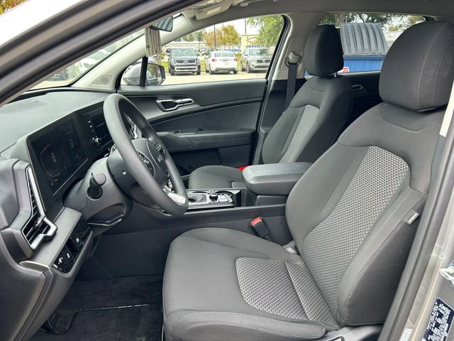 Used 2025 Kia Sportage LX image 14