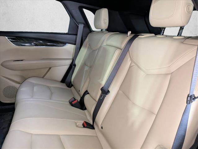 Used 2017 Cadillac XT5 FWD image 18