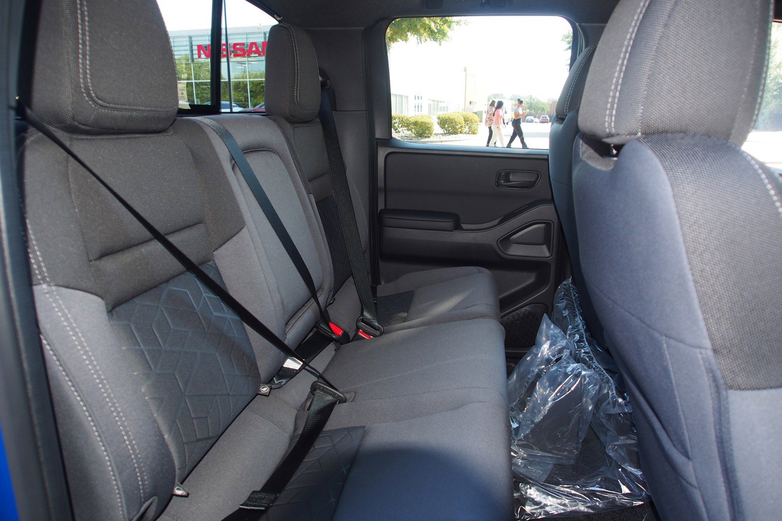 Used 2026 Nissan Frontier SV image 13