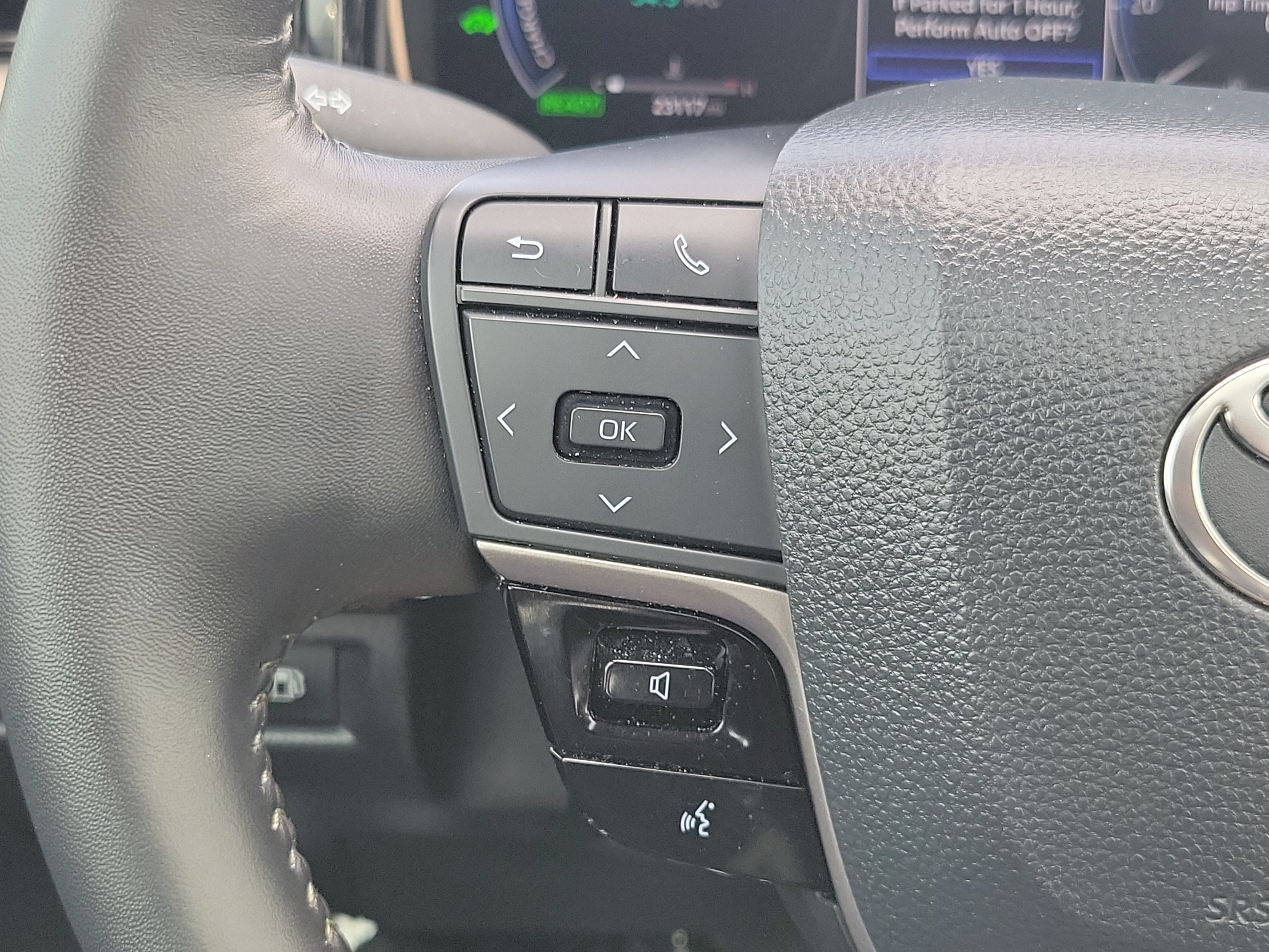 Used 2026 Toyota Camry XLE w/ Premium Package AWD/4WD image 25