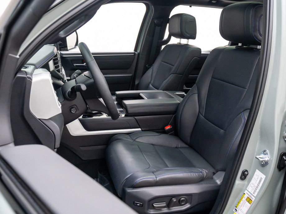 Used 2025 Toyota Tundra Platinum image 12