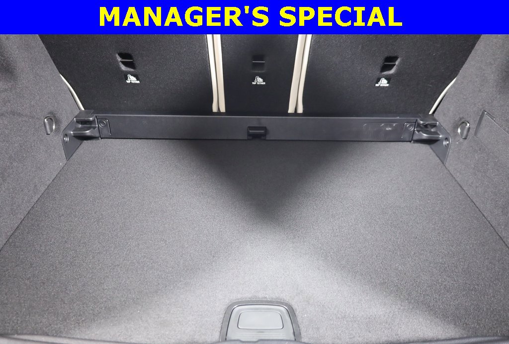 Used 2025 Mercedes-Benz GLA 250 4MATIC image 48