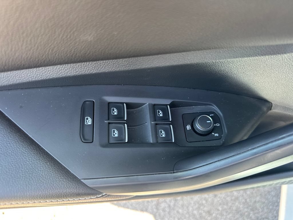 Used 2026 Volkswagen Jetta S FWD image 38
