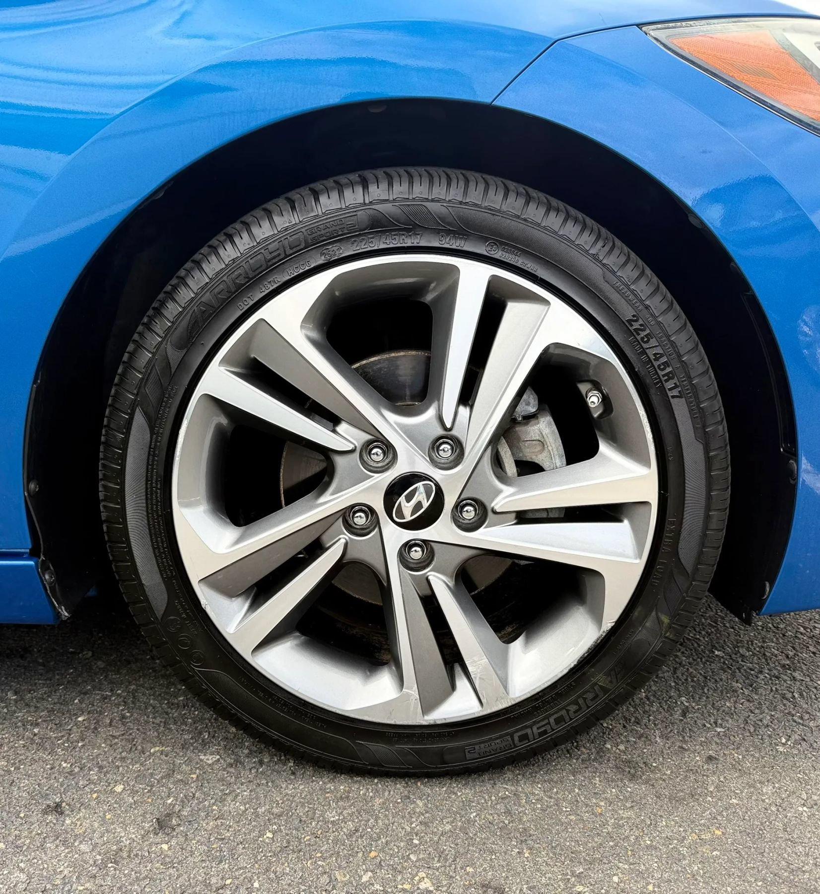 Used 2017 Hyundai Elantra Limited w/ Limited Ultimate Package 05 FWD image 43