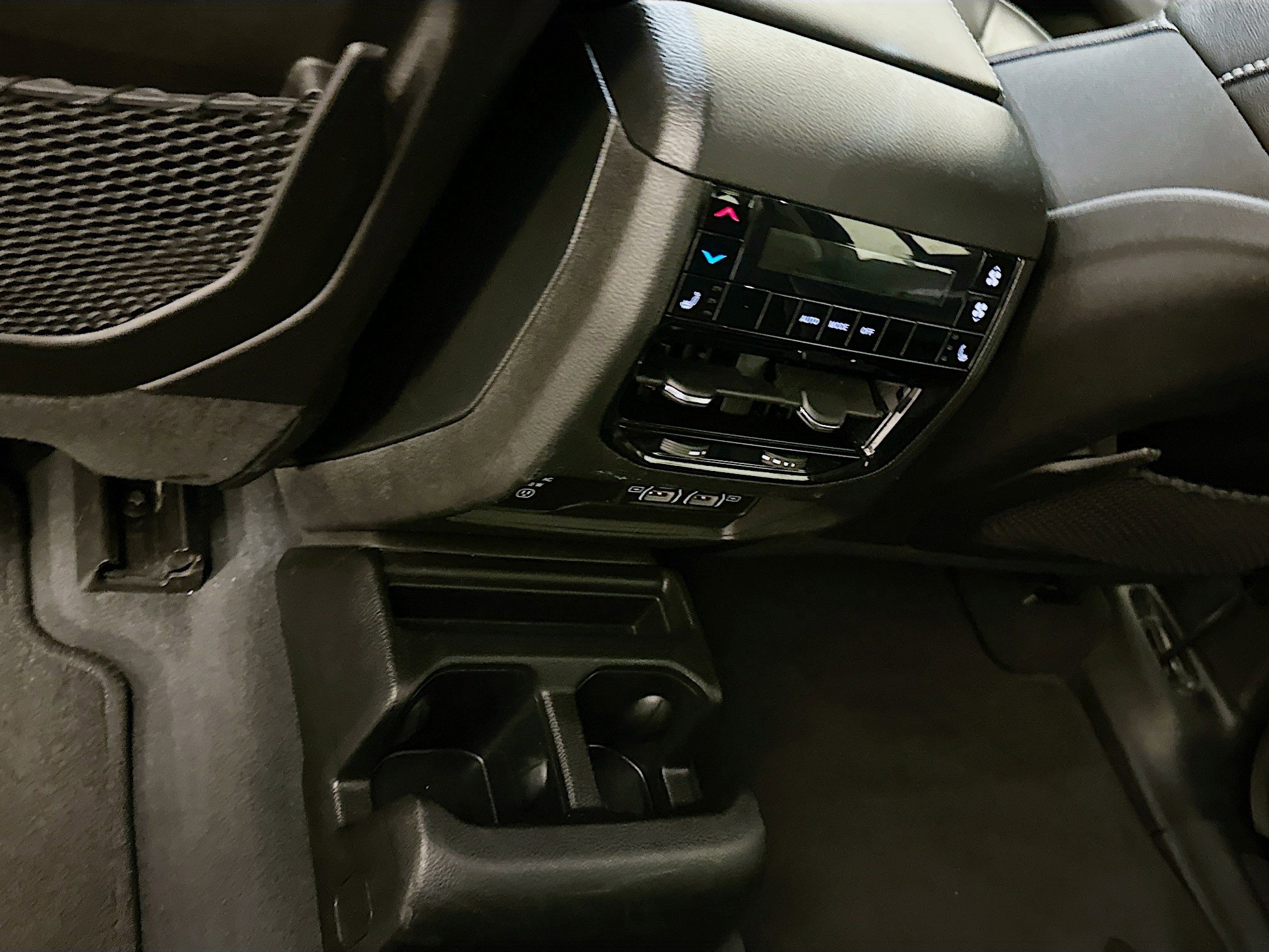 Used 2023 Jeep Grand Cherokee L Limited image 29