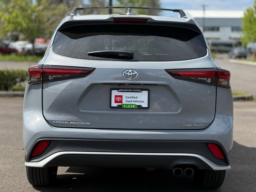 Certified 2025 Toyota Highlander XSE image 4