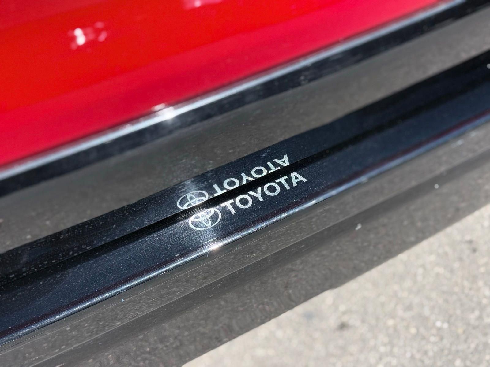 Used 2023 Toyota RAV4 SE w/ Weather & Moonroof Package image 12