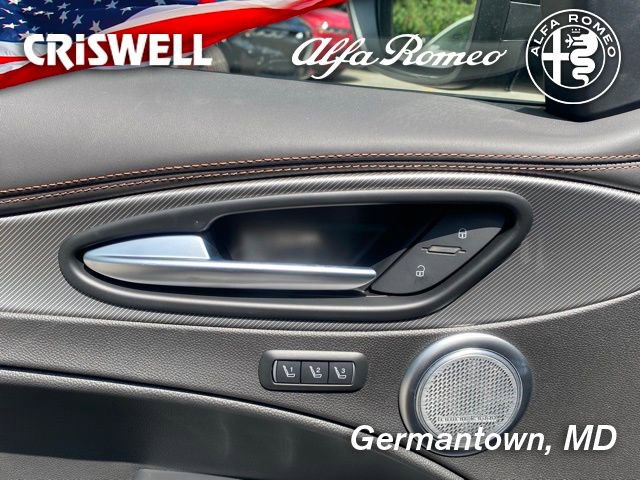 New 2025 Alfa Romeo Stelvio Sprint image 20