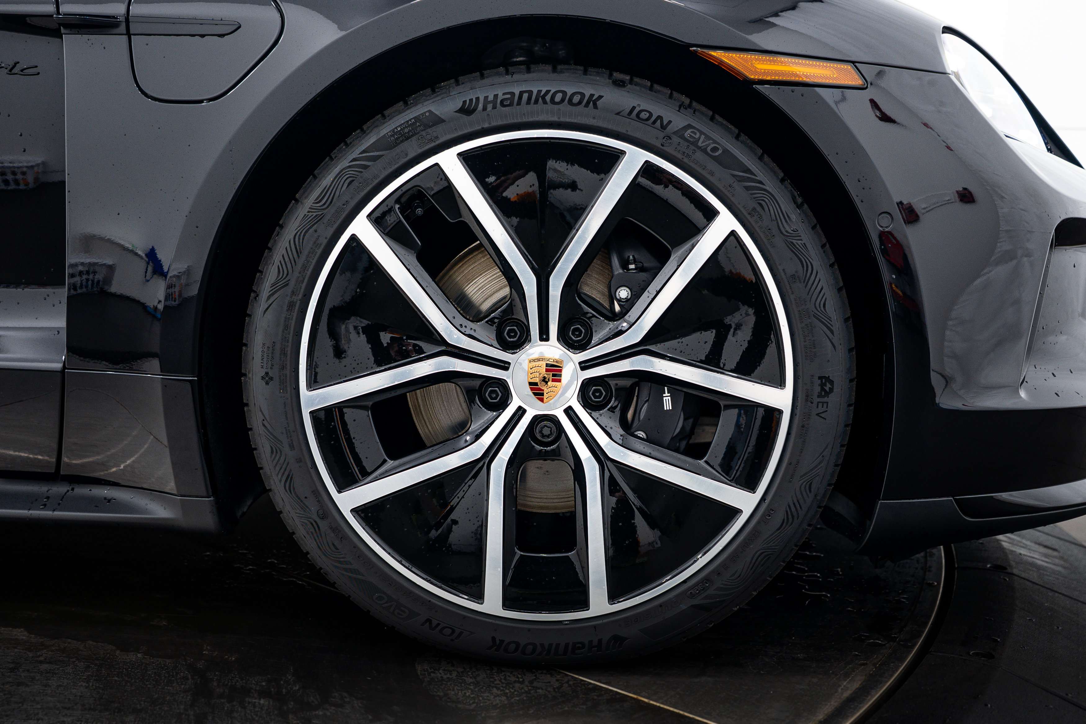 New 2026 Porsche Taycan AWD/4WD image 11