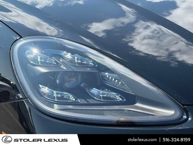 Used 2022 Porsche Cayenne Turbo S AWD/4WD image 12