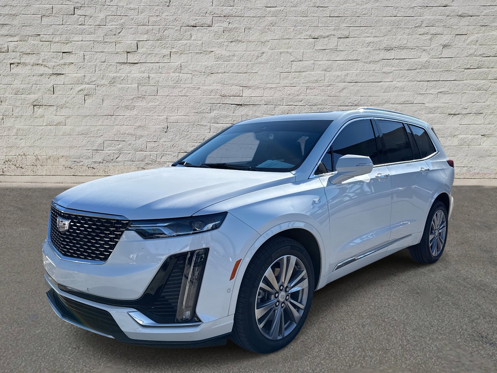 Certified 2024 Cadillac XT6 Premium Luxury w/ Technology Package image 9