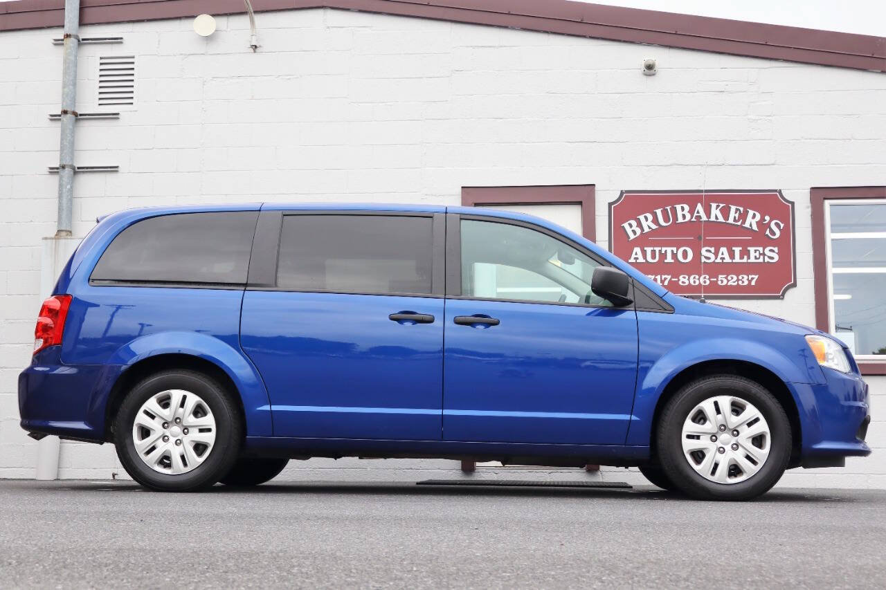 Used 2019 Dodge Grand Caravan SE w/ UConnect Hands-Free Group FWD image 1