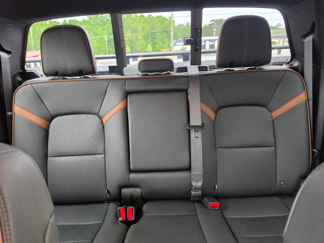 Used 2023 GMC Canyon AT4 w/ AT4 Premium Package AWD/4WD image 8