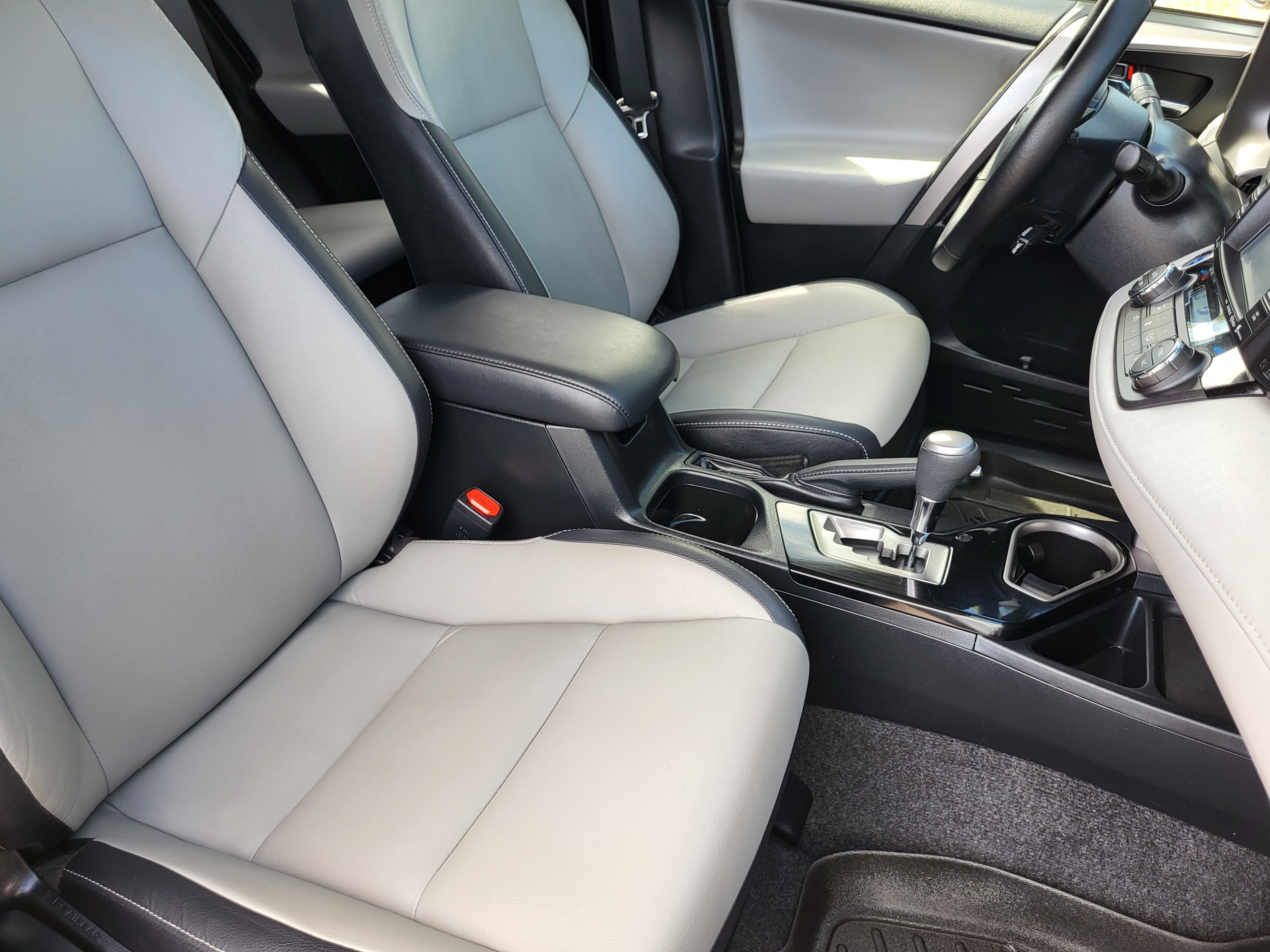 Certified 2018 Toyota RAV4 Limited w/ Advanced Technology Package AWD/4WD image 11