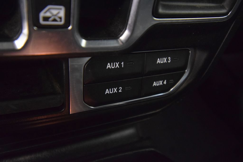 Used 2021 Jeep Wrangler Unlimited Sahara AWD/4WD image 35