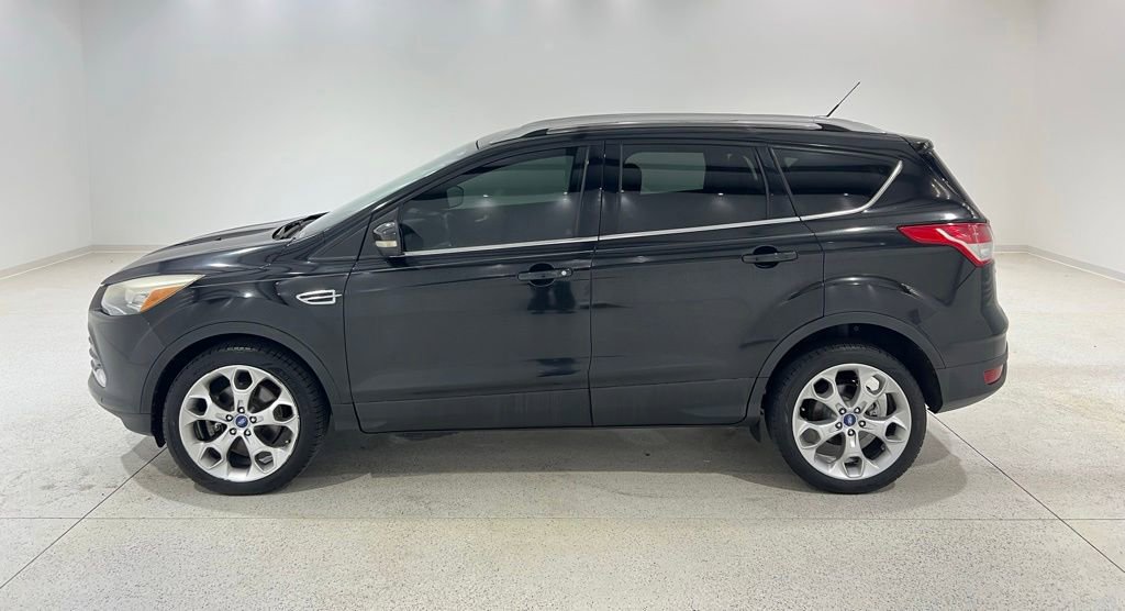 Used 2013 Ford Escape Titanium w/ Parking Technology Pkg FWD image 2