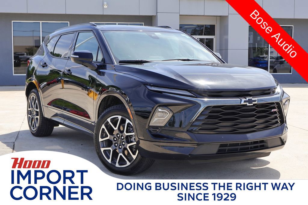 Used 2025 Chevrolet Blazer RS FWD image 1