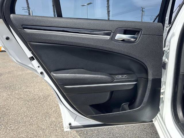 Used 2023 Chrysler 300 Touring image 24