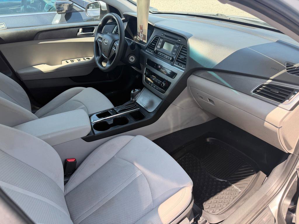 Used 2017 Hyundai Sonata SE image 23